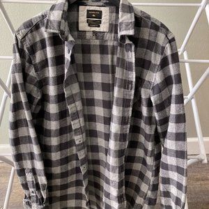 Quicksilver Modern Fit Long Sleeve Flannel Button-Up Size XL